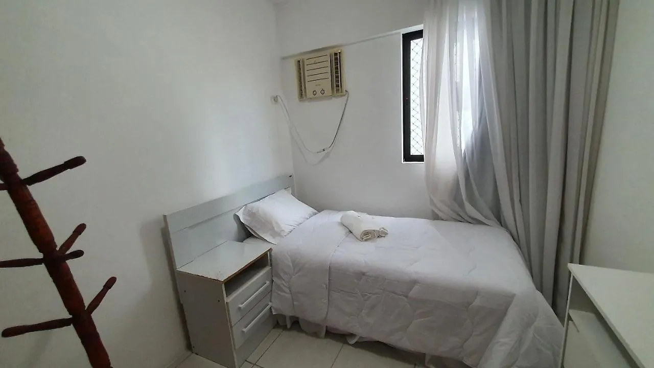 Apt 2 Quartos Com Varanda Proximo Praca Casa Forte O Bairro Mais Agradavel Do Recife Arn901