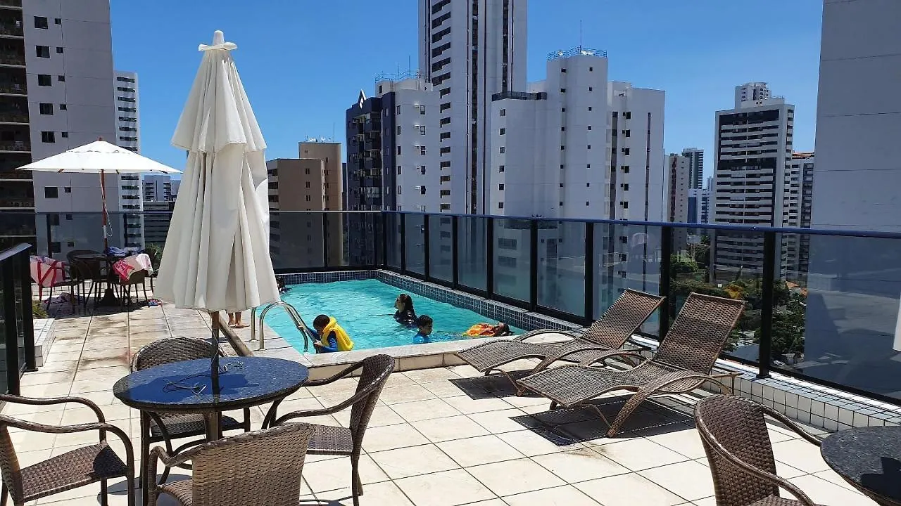 Apt 2 Quartos Com Varanda Proximo Praca Casa Forte O Bairro Mais Agradavel Do Recife Arn901