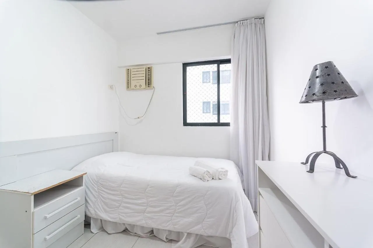 Apt 2 Quartos Com Varanda Proximo Praca Casa Forte O Bairro Mais Agradavel Do Recife Arn901 아파트