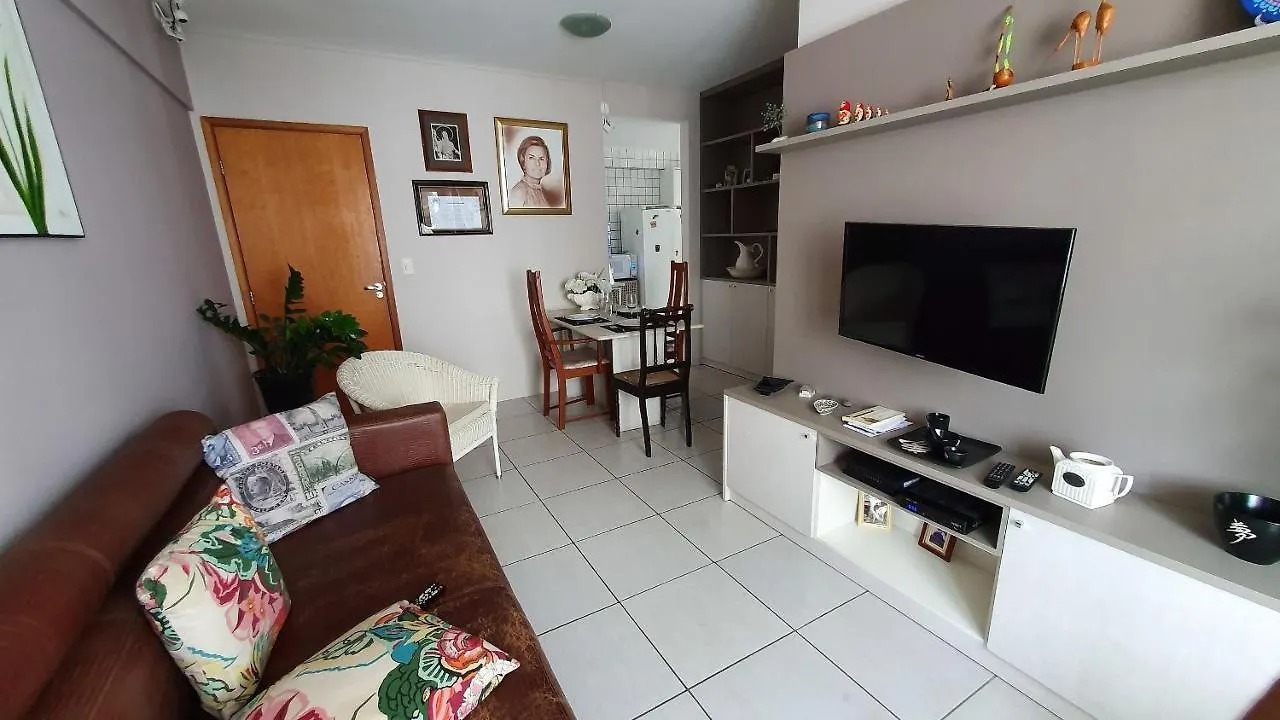 Apt 2 Quartos Com Varanda Proximo Praca Casa Forte O Bairro Mais Agradavel Do Recife Arn901 0*,